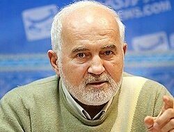 برگزار آیین بزرگداشت دکتر احمد توکلی به همراه دو میز گرد