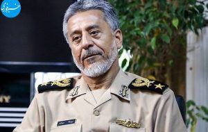 دریادار سیاری: دشمن مجبور است با ناکامی و آبروریزی منطقه را ترک کند